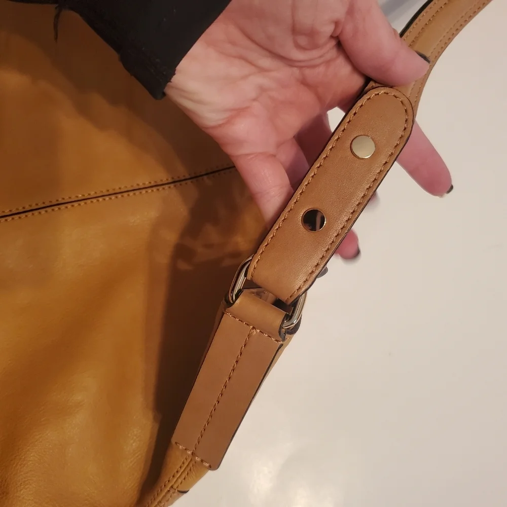 Rebecca Minkoff || Tan Leather Jasper Hobo Shouler Bag